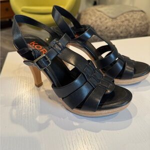 Michael Kors Suki black leather platform, sandals size 7